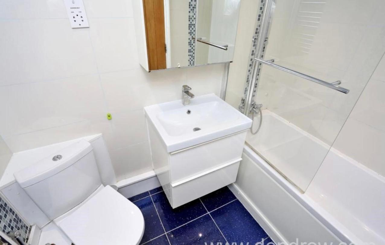 Luxury Double Blue Room ลอนดอน ภายนอก รูปภาพ
